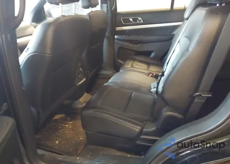 2017 Ford Explorer Xlt z USA, uszkodzony, nr VIN 1FM5K8D85HGD74326